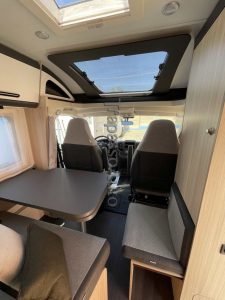 SUn Living serie C 65 SL Camper semintegrale Sardegna (21)