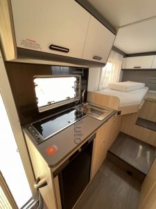 SUn Living serie C 65 SL Camper semintegrale Sardegna (27)