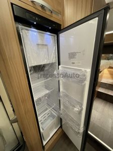 ADRIA CORAL XL AXESS 670 SL Camper Sardegna (17)