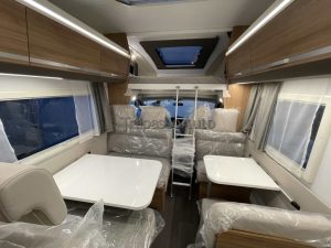 Adria Coral XL 670 DK Camper Sardegna TrapassoAuto (1)