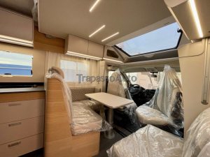 Adria Matrix 670 SC letto nautico Camper Sardegna (2)