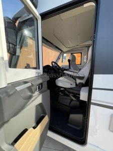 CAMPER MOTORHOME ADRIA SONIC PLUS 700 SL (6)