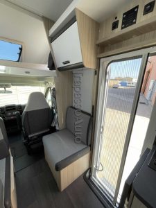 Sun Living serie A 75 DP Camper mansardato Sardegna (30)