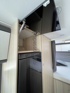 Sun Living serie A 75 DP Camper mansardato Sardegna (40)