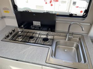 caravan nuova Adria Adora 613 UT Roulotte in pronta consegna (21)