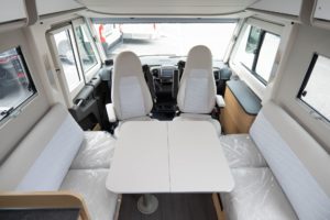 CAMPER MOTORHOME ADRIA SONIC PLUS 700 DC (4)