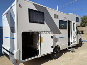 Sun Living serie A 75 DP Camper mansardato Sardegna (7)