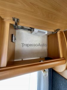 CAMPER USATO SARDEGNA CHAUSSON ODYSSé 92 (18)