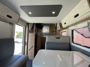 Camper semintegrale usato Sardegna SUn Living S 70 SP (21)