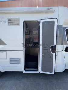 Camper semintegrale usato Sardegna SUn Living S 70 SP (54)