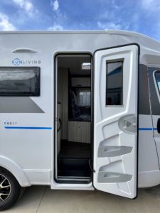 CAMPER COMPATTO SEMINTEGRALE SUN LIVING C 60 SP PRONTA CONSEGNA (14)