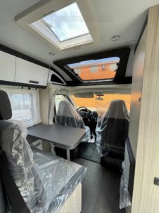 CAMPER COMPATTO SEMINTEGRALE SUN LIVING C 60 SP PRONTA CONSEGNA (17)