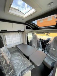 CAMPER COMPATTO SEMINTEGRALE SUN LIVING C 60 SP PRONTA CONSEGNA (28)