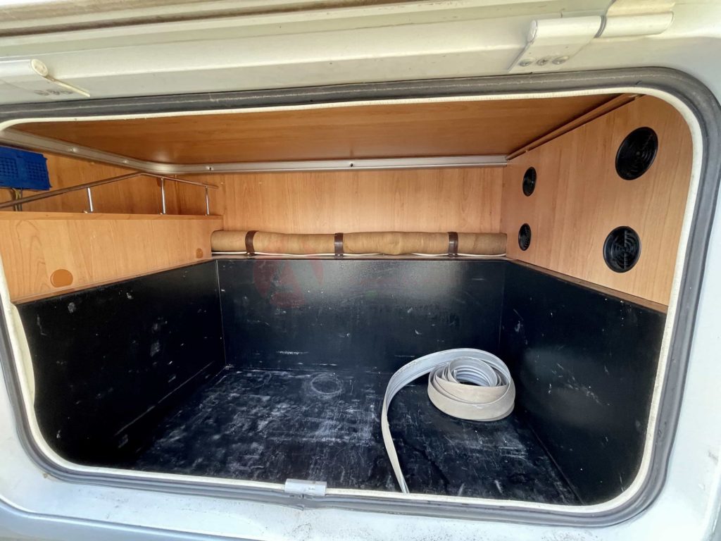 CAMPER USATO SARDEGNA LAIKA X 675 (15)