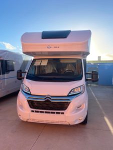 Sun Living serie A 75 DP Camper mansardato Sardegna (10)