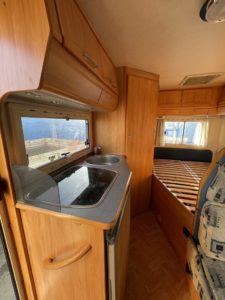 Adriatik Coral 590 SF camper semintegrale usato in vendita in Sardegna (18)