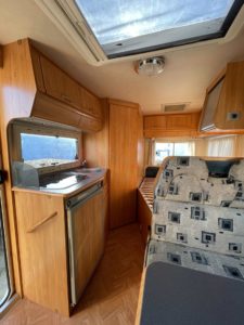 Adriatik Coral 590 SF camper semintegrale usato in vendita in Sardegna (5)