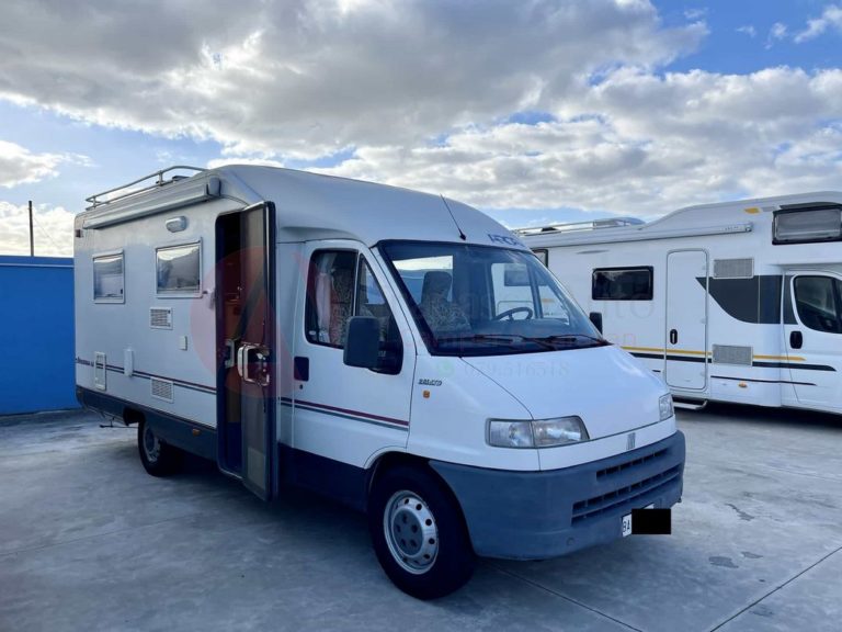 Camper usato Sardegna Arca Arcadia 4.3 in vendita da TrapassoAuto (3)