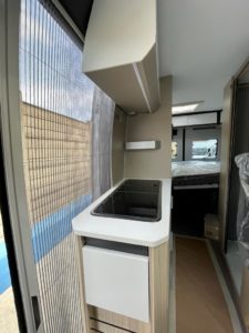 Adria Twin Plus 600 SPB 6 (9)