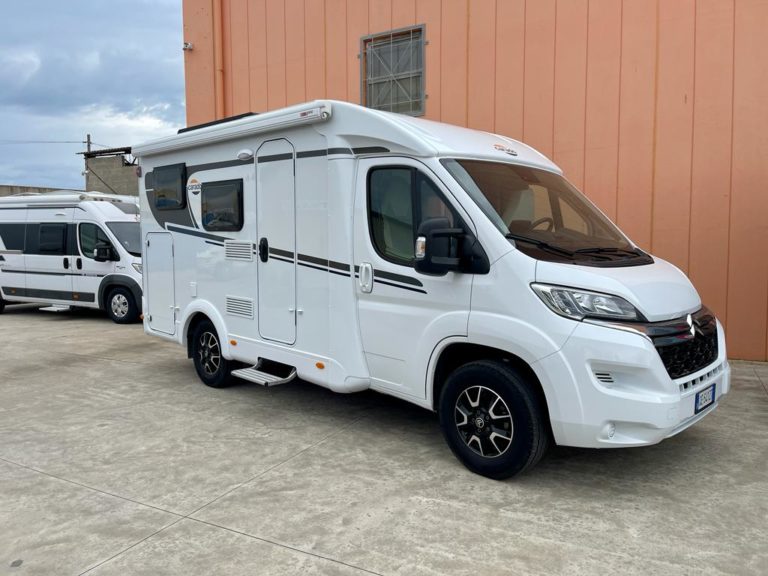 Camper usato in vendita Sardegna Carado V 132 in pronta consegna da TrapassoAuto (35)