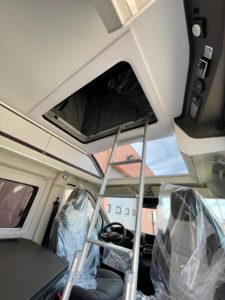 ADRIA TWIN SPORT 640 SGX TETTO A SOFFIETTO TRAPASSOAUTO SARDEGNA (9)