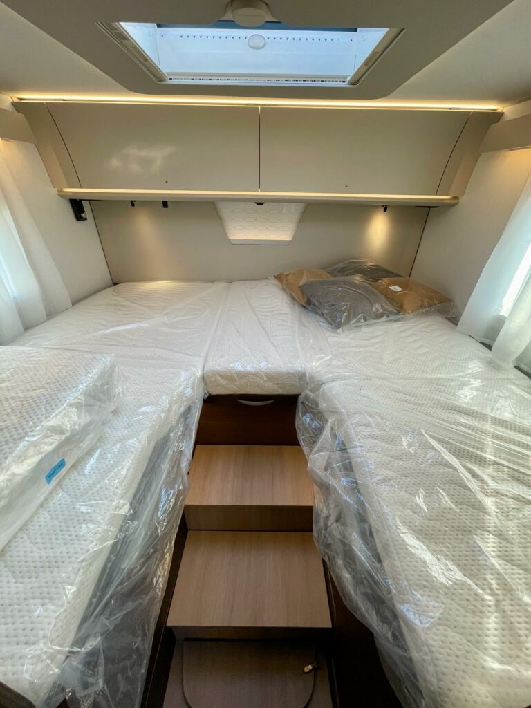 Adria Sonic Supreme 700 SL In vednita TrapassoAuto Motorhome Sardegna (41)