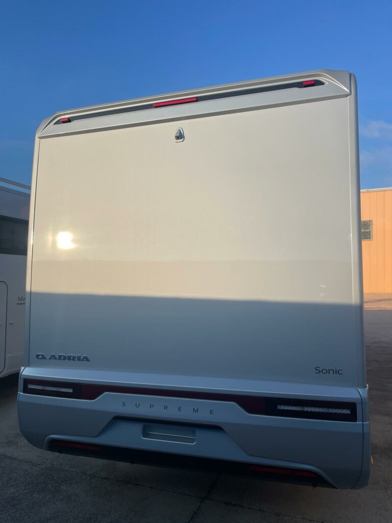 Adria Sonic Supreme 700 SL In vednita TrapassoAuto Motorhome Sardegna (5)