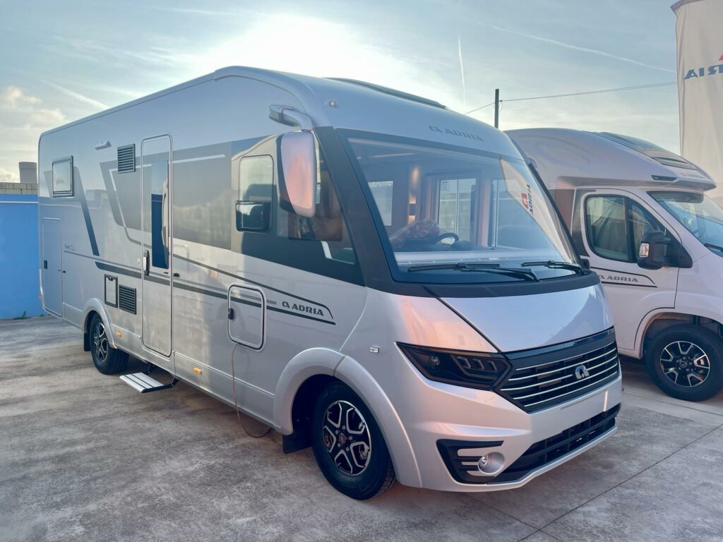 Adria Sonic Supreme 700 SL In vednita TrapassoAuto Motorhome Sardegna (82)