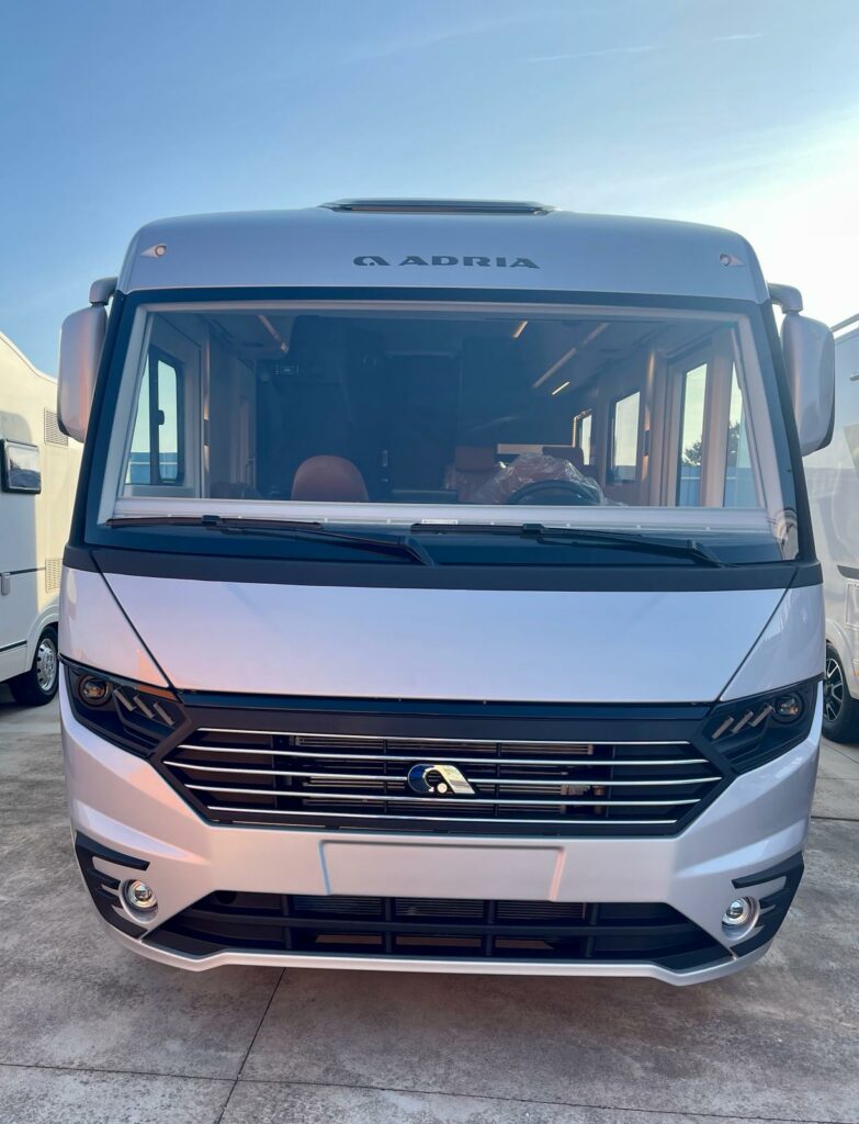 Adria Sonic Supreme 700 SL In vednita TrapassoAuto Motorhome Sardegna (83)