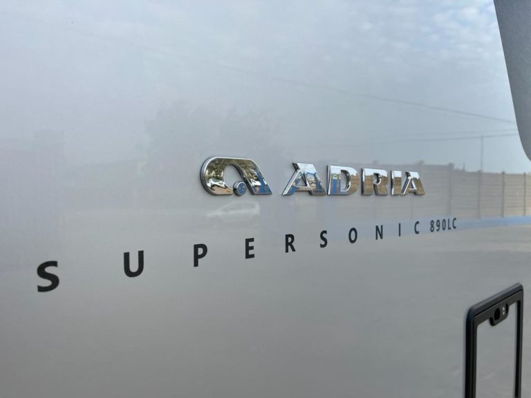 MOTORHOME LUSSO ADRIA SUPERSONIC 890 LC SARDEGNA TRAPASSOAUTO (14)