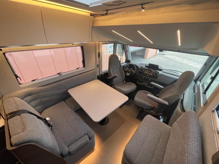 MOTORHOME LUSSO ADRIA SUPERSONIC 890 LC SARDEGNA TRAPASSOAUTO (65)