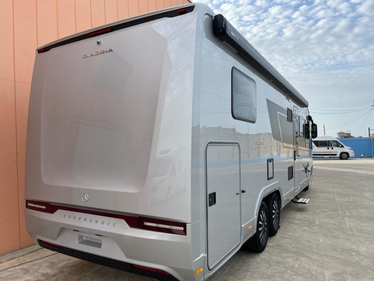 MOTORHOME LUSSO ADRIA SUPERSONIC 890 LC SARDEGNA TRAPASSOAUTO (8)