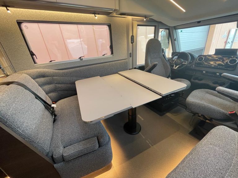 MOTORHOME LUSSO ADRIA SUPERSONIC 890 LC SARDEGNA TRAPASSOAUTO (92)