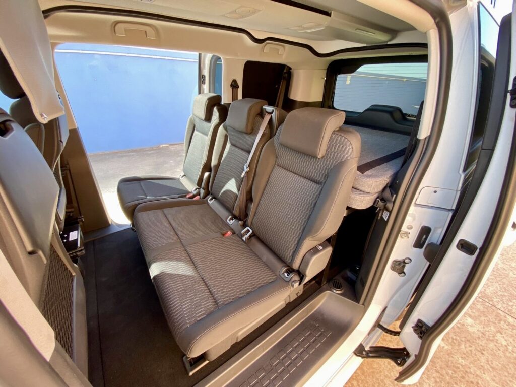 camper van furgonato adria mode con tetto a soffietto10