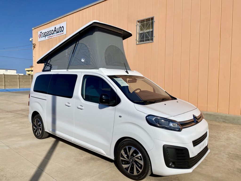 camper van furgonato adria mode con tetto a soffietto16