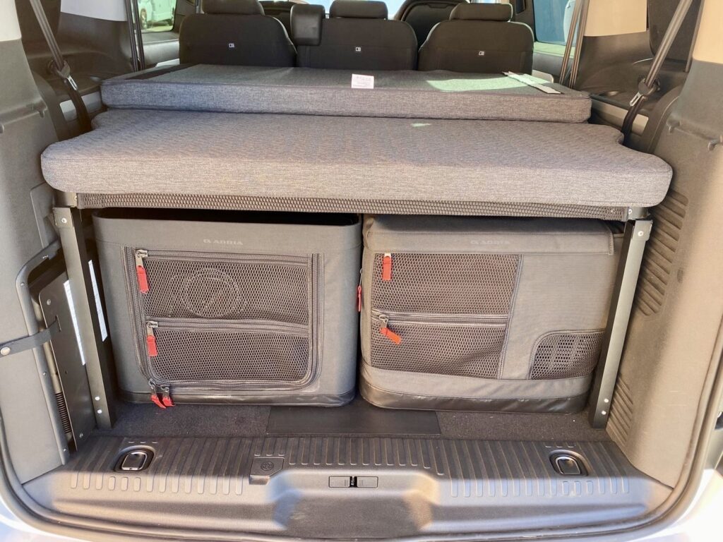camper van furgonato adria mode con tetto a soffietto19