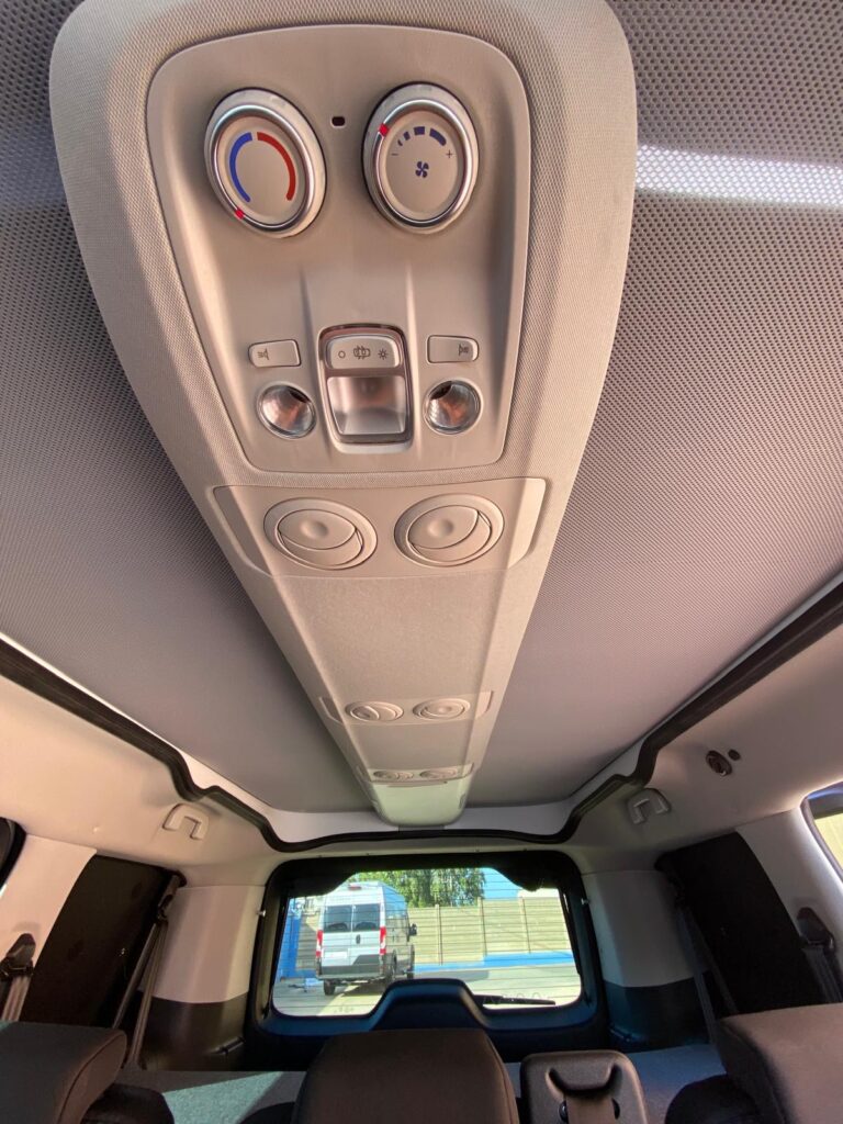 camper van furgonato adria mode con tetto a soffietto2