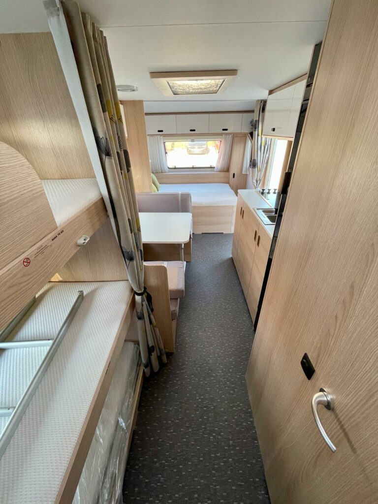 Caravan usata Adria Aviva 563 PT pronta consegna Sardegna (34)