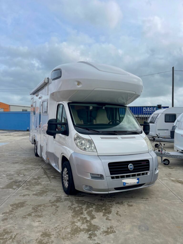 Camper mansardato usato C.I. Mizar Garage Top Class Sardegna pronta consegna (8)