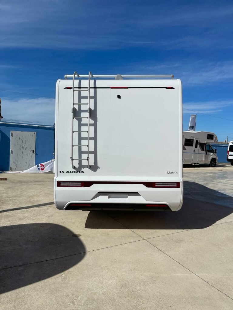 z Camper Adria Matrix Axess 670 Sc in pronta consegna in Sardegna (3)