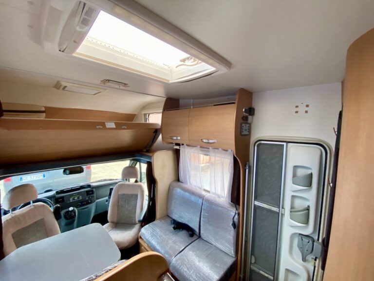 CAMPER USATO Challenger Genesis 51 SARDEGNA TRAPASSOAUTO17