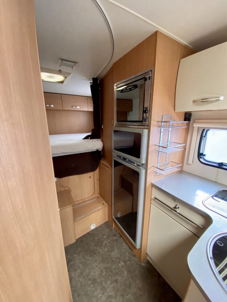 CAMPER USATO Challenger Genesis 51 SARDEGNA TRAPASSOAUTO6