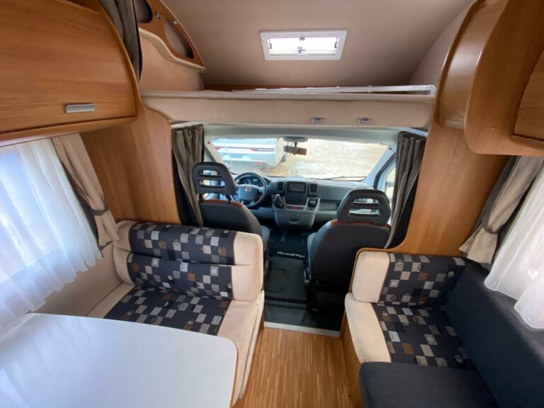 CAMPER USATO RIMOR SUPERBRIG 689 TC10