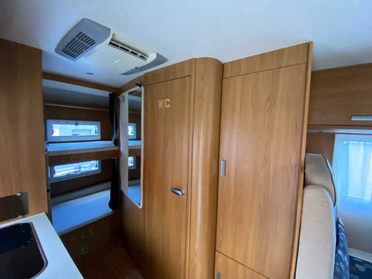 CAMPER USATO RIMOR SUPERBRIG 689 TC12