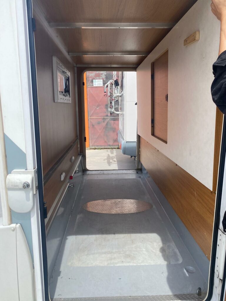 CAMPER USATO RIMOR SUPERBRIG 689 TC16