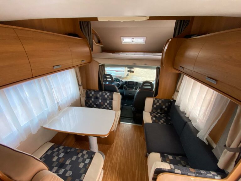 CAMPER USATO RIMOR SUPERBRIG 689 TC5