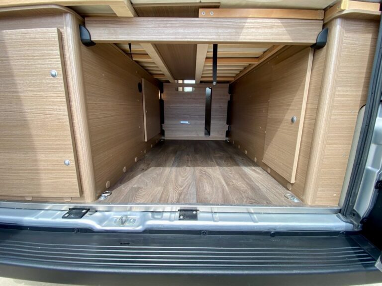 camper usato van furgonato Carado CV 640 10