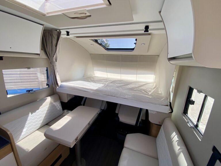 CAMPER ADRIA Sonic Plus 700 DC TrapassoAuto Sardegna13