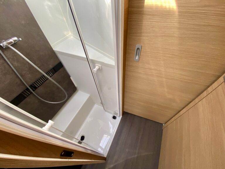 CAMPER ADRIA Sonic Plus 700 DC TrapassoAuto Sardegna14