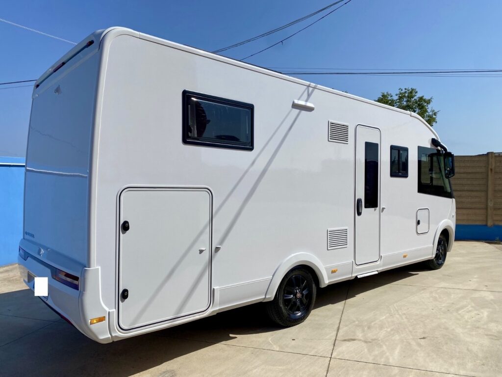 CAMPER ADRIA Sonic Plus 700 DC TrapassoAuto Sardegna17